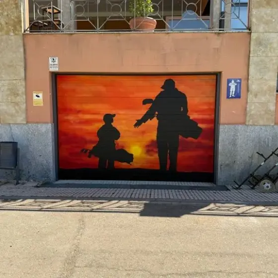 Garaje con siluetas